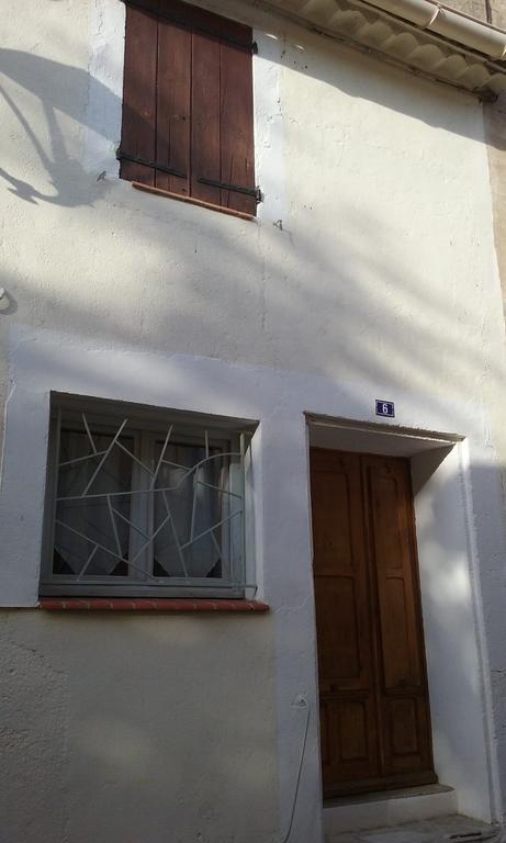 Le Gite Des Remparts Villa Ginestas Bagian luar foto